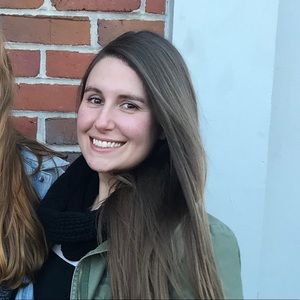 Meet your Posher, Stacy